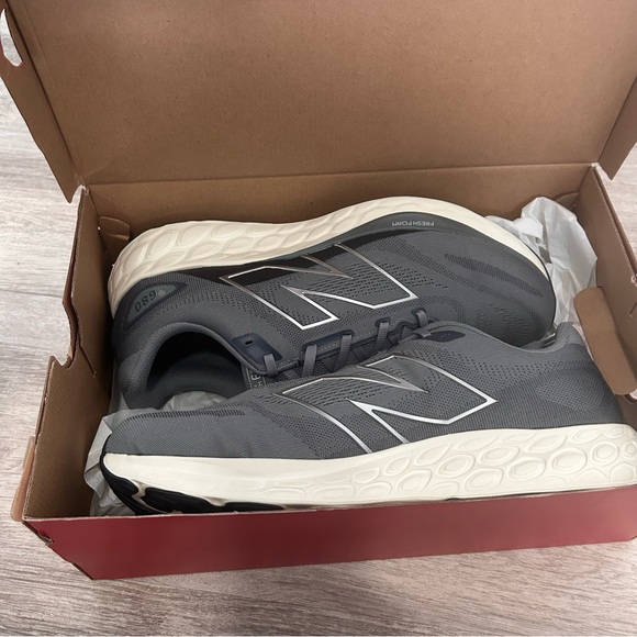 New Balance Fresh Foam 680v8 Running Shoes Sneakers Men’s 15 EEEE Wide Gray New